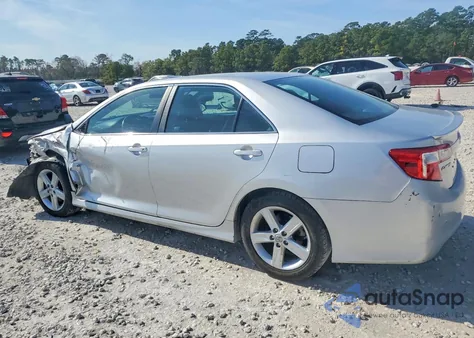 2014 Toyota Camry L z USA, uszkodzony, nr VIN 4T1BF1FK2EU403365